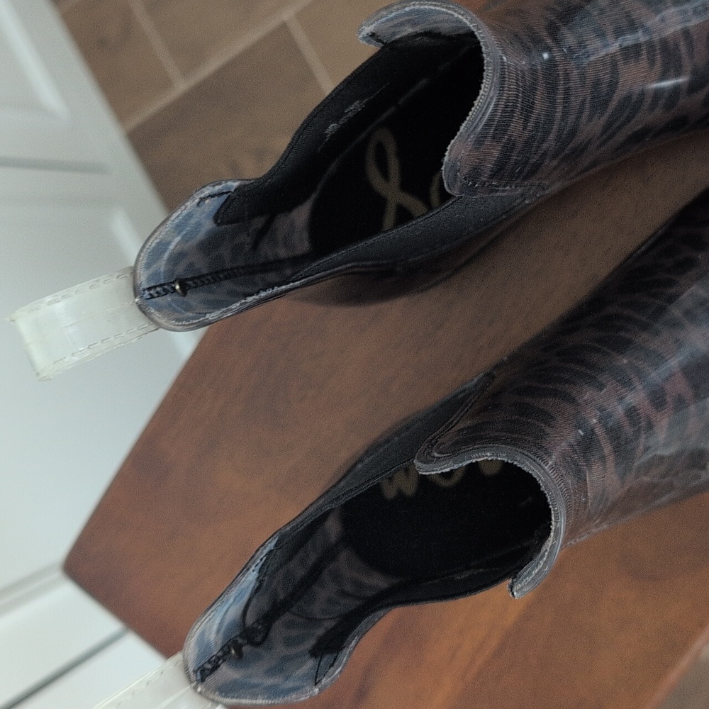 Like New Sam Edelman Black Leopard Rain Boots Size 9 - Picture 3 of 8